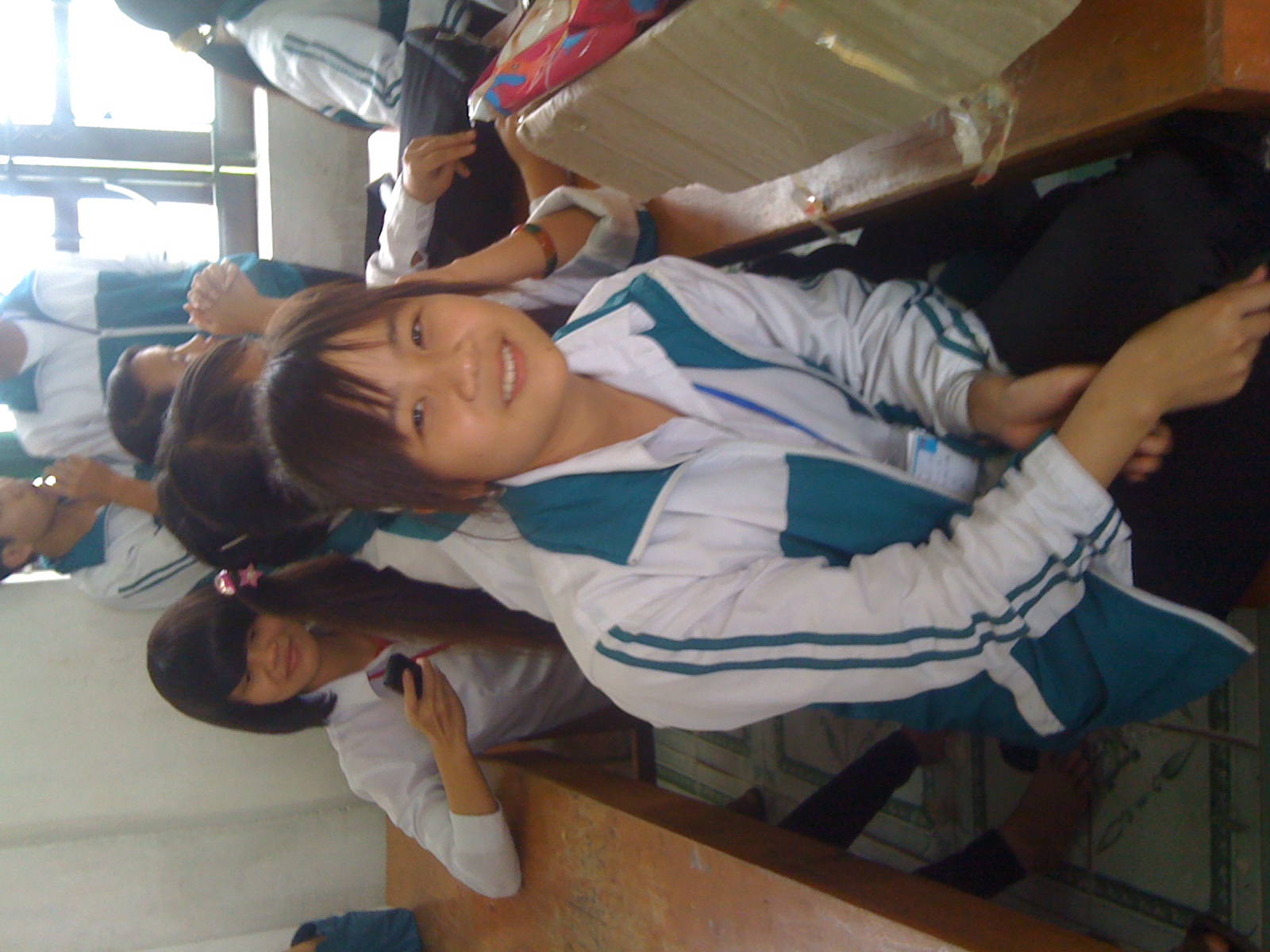 LOP 12A THPT TA UYEN 25